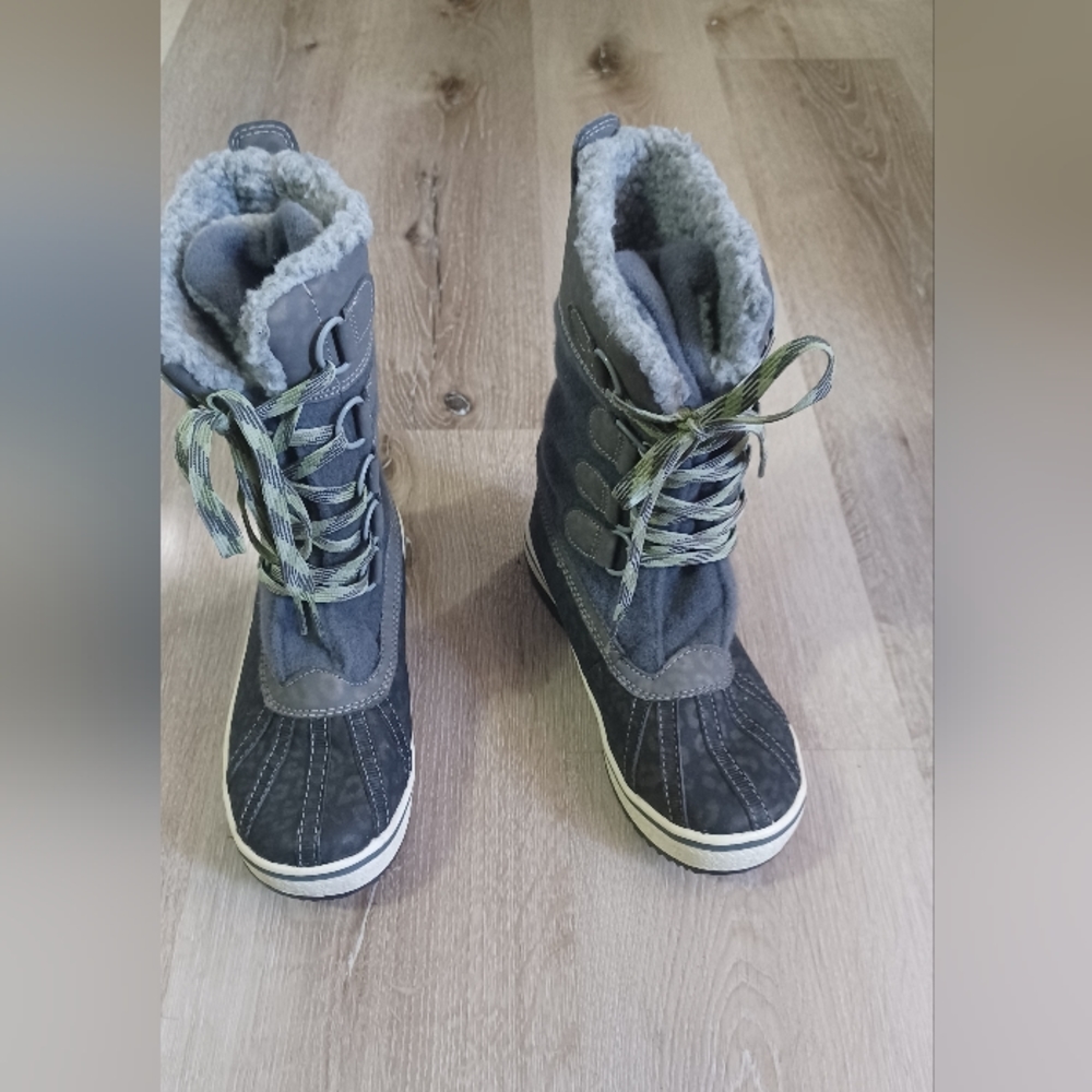 Crystal-G winter boot, girl size 5